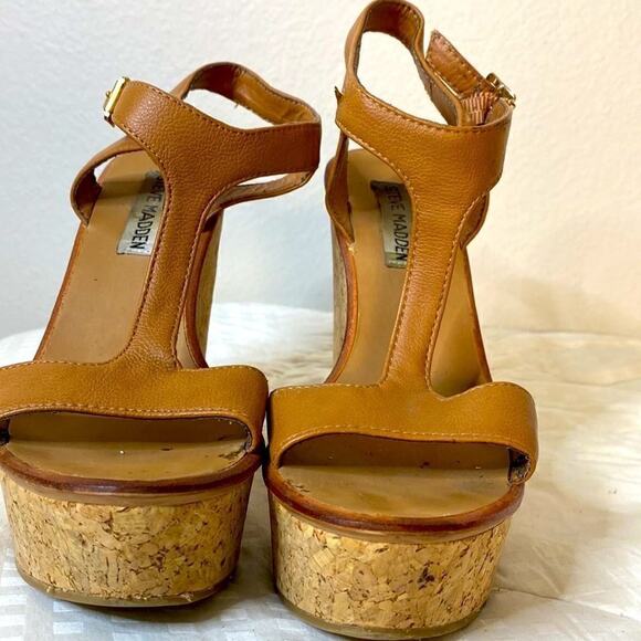 Women's Steve Madden Iluvit T-strap Platform Wedge Sandals HEELS Taupe Size 6 - Picture 4 of 14